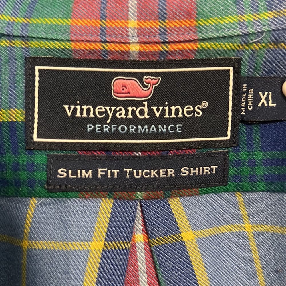 Vineyard Vines Performance Button Down - image 3